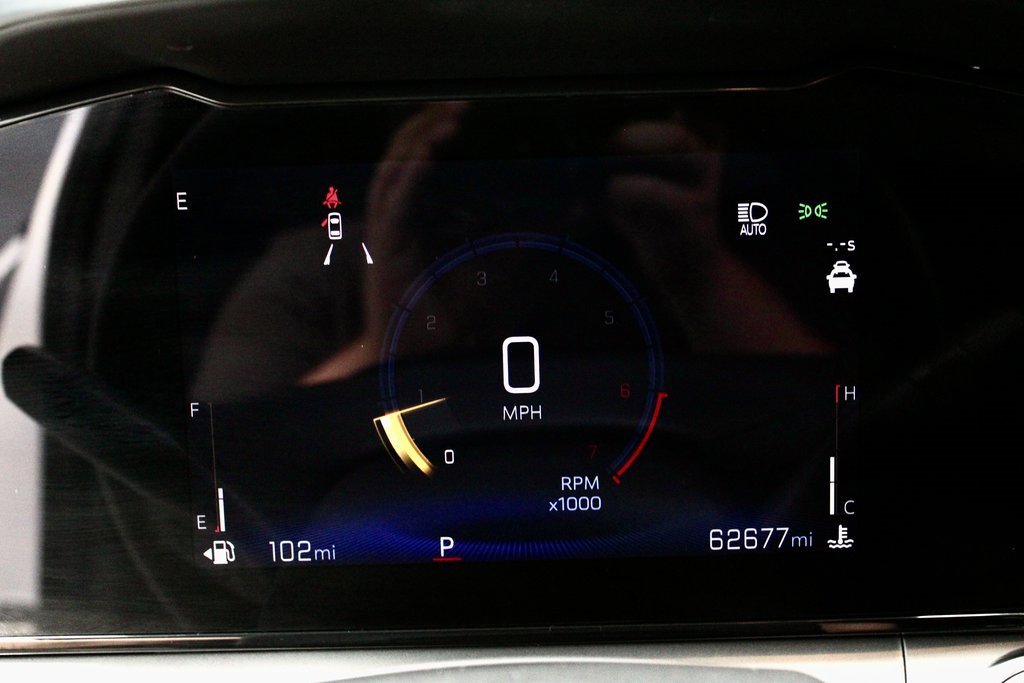 Used 2024 Chevrolet Trax LT w/ Driver Confidence Package image 29