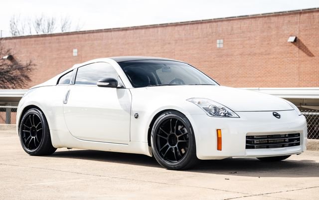 Used 2006 Nissan 350Z Coupe w/ (N93) Cargo Convenience Pkg image 30