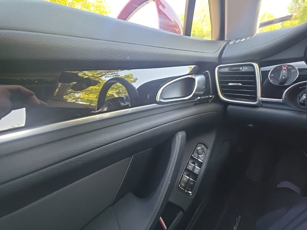 Used 2010 Porsche Panamera 4S AWD/4WD image 32