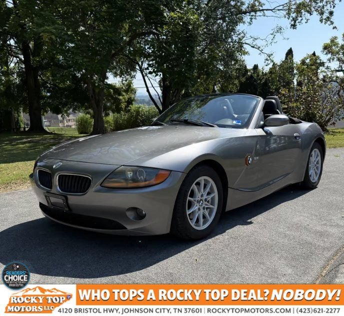 Used 2004 BMW Z4 2.5i RWD image 1