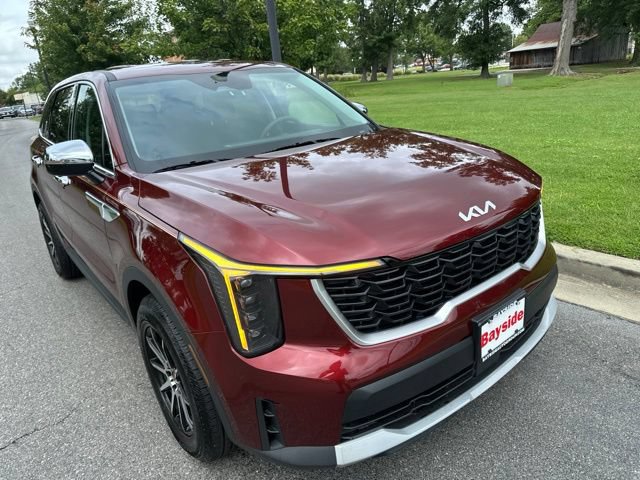 Certified 2025 Kia Sorento LX FWD image 26