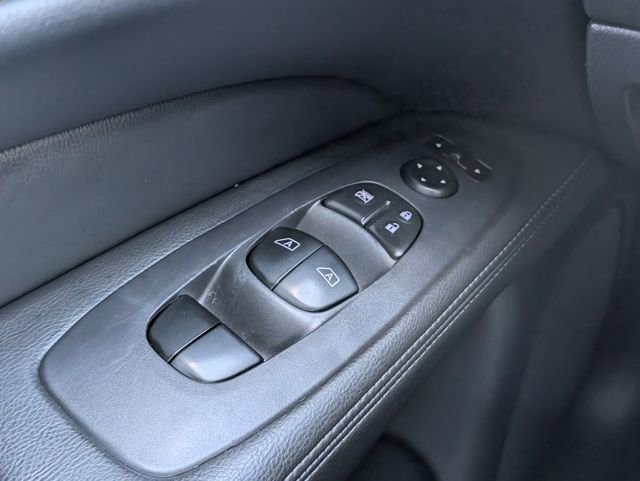 Used 2019 Nissan Pathfinder SL image 25