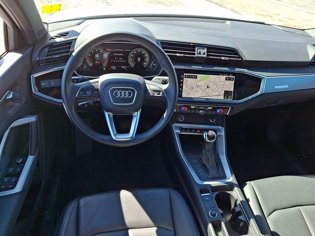 Used 2023 Audi Q3 2.0T Premium Plus w/ Premium Plus Package image 13