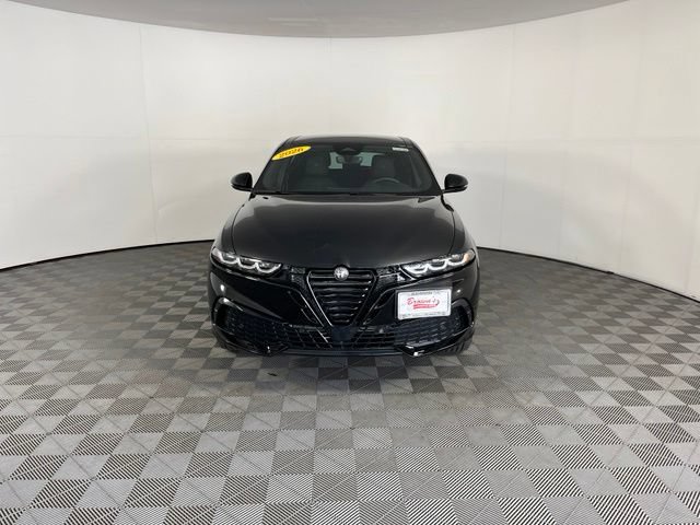 Used 2026 Alfa Romeo Tonale w/ Quick Order Package 23H Volce AWD/4WD image 2