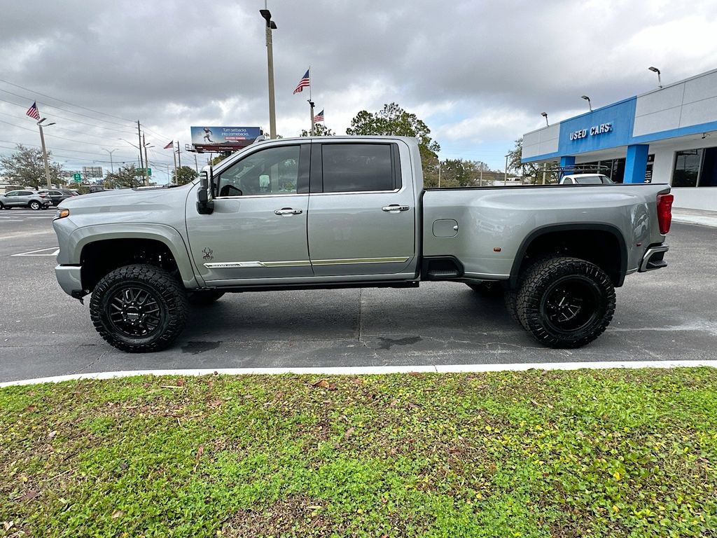 New 2026 Chevrolet Silverado 3500 High Country w/ High Country Premium Package AWD/4WD image 4
