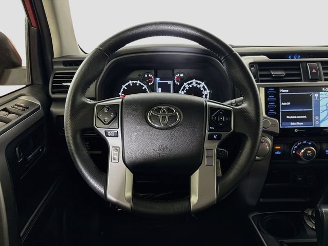 Used 2020 Toyota 4Runner SR5 AWD/4WD image 12