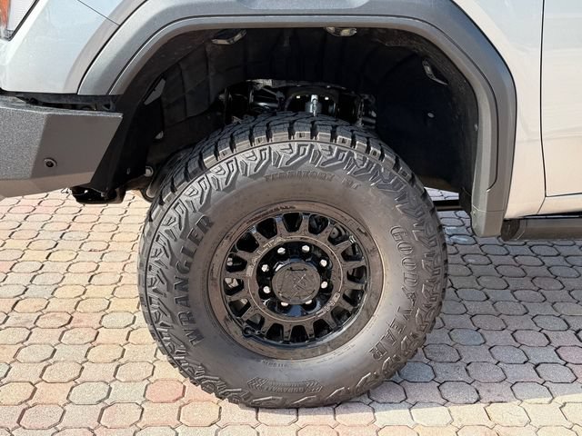 Certified 2024 GMC Sierra 2500 AT4X AWD/4WD image 11