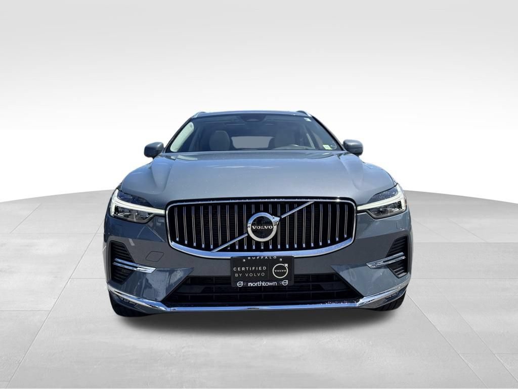 Certified 2023 Volvo XC60 B5 Plus w/ Climate Package AWD/4WD image 5