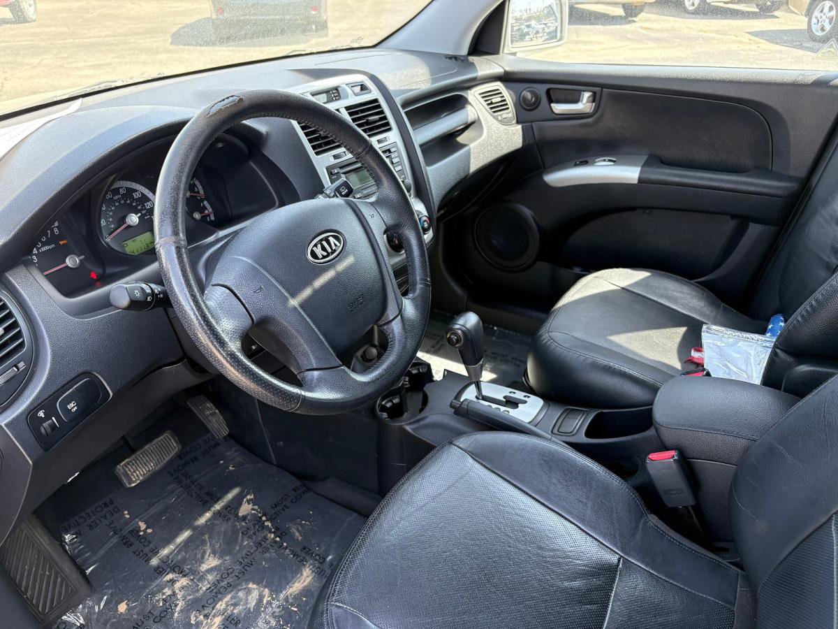 Used 2008 Kia Sportage EX w/ Leather Pkg FWD image 10