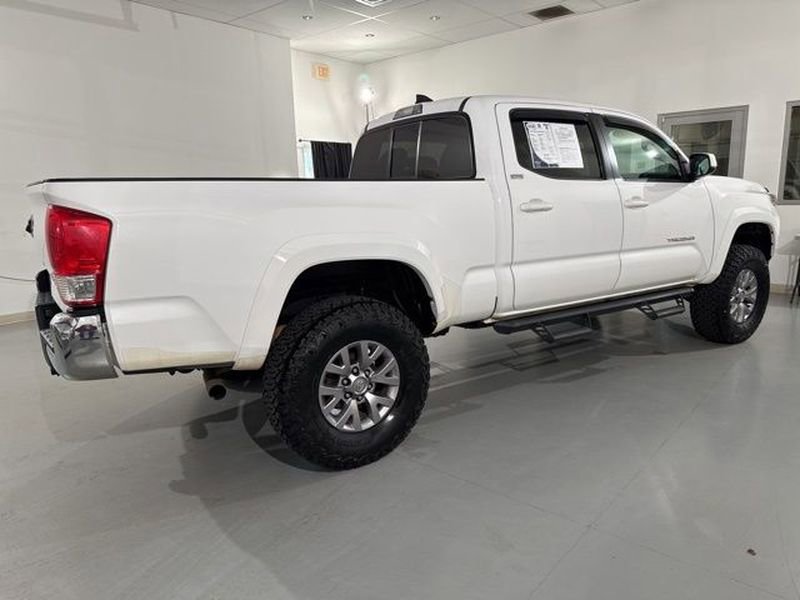 Used 2017 Toyota Tacoma SR5 image 14