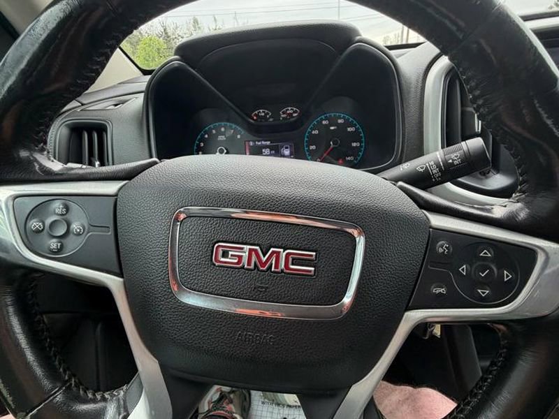 Used 2015 GMC Canyon SLE image 10