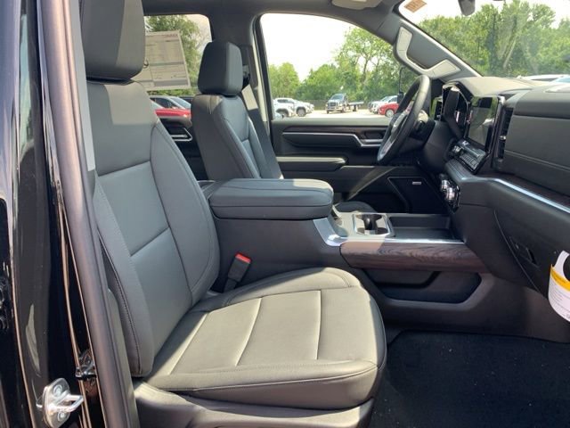 New 2025 GMC Sierra 2500 SLT w/ SLT Premium Package image 28