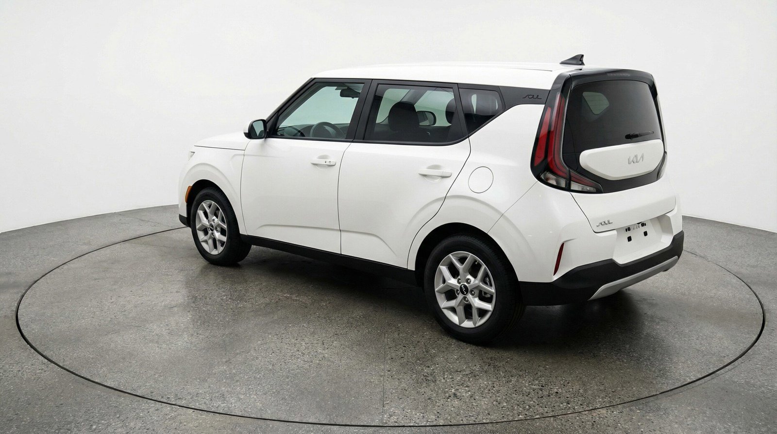 Used 2025 Kia Soul LX w/ LX Technology Package image 5