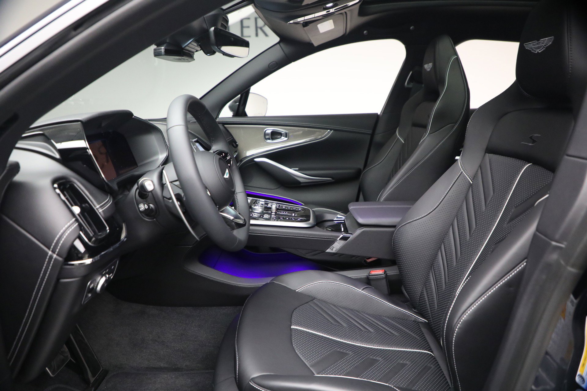 New 2026 Aston Martin DBX S image 16