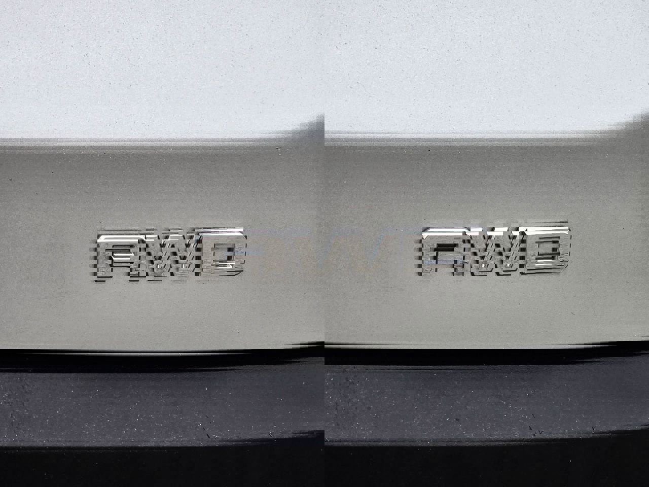 Used 2019 GMC Acadia SLE w/ LPO, Floor Liner Package image 7