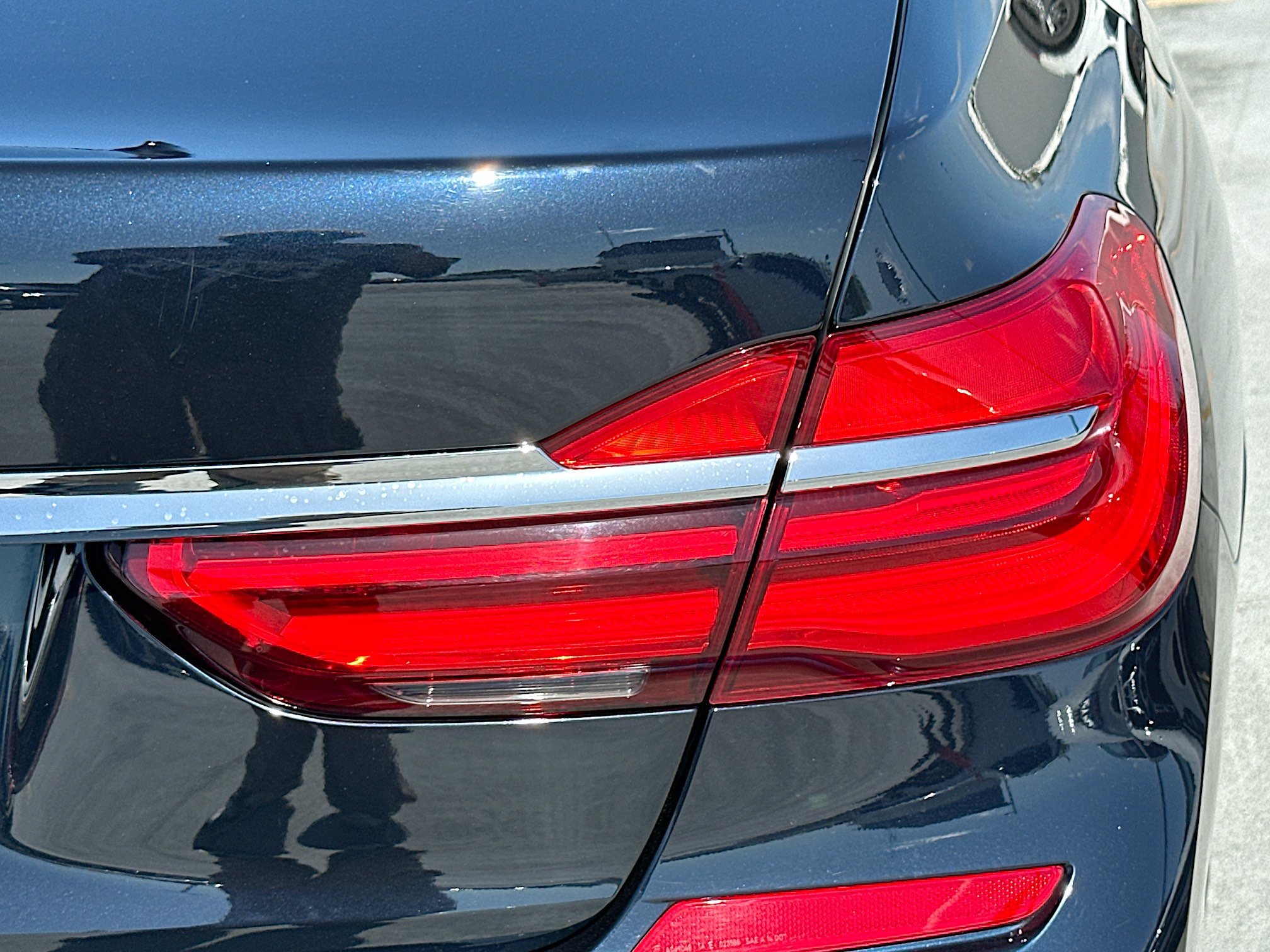Used 2019 BMW 740i w/ Executive Package RWD image 33