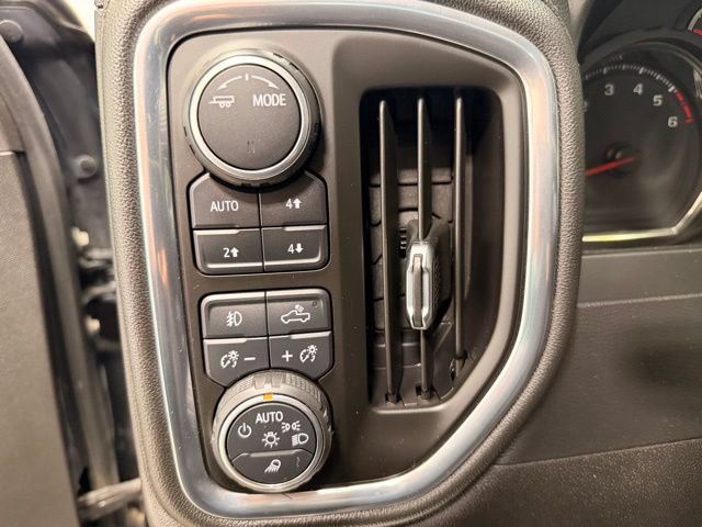 Used 2021 Chevrolet Silverado 1500 RST AWD/4WD image 22