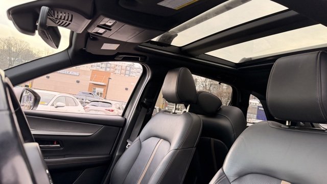 Used 2024 MAZDA CX-90 3.3 Turbo w/ Premium Plus Pkg image 18