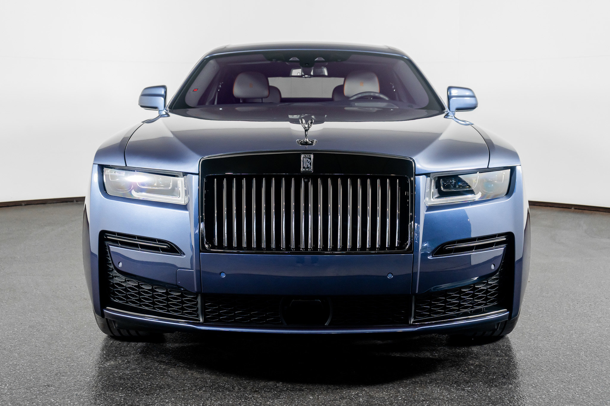 Used 2024 Rolls-Royce Ghost Black Badge w/ Black Badge Ghost Package image 20