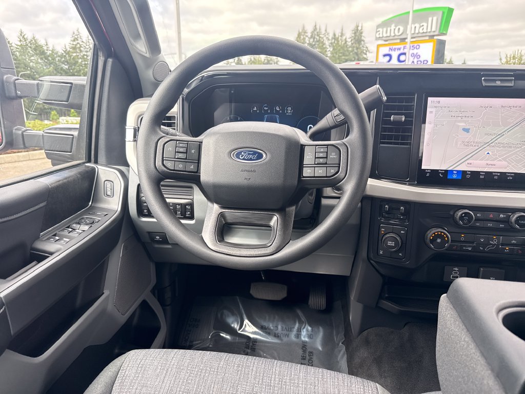New 2026 Ford F250 XLT w/ XLT Premium Package AWD/4WD image 17