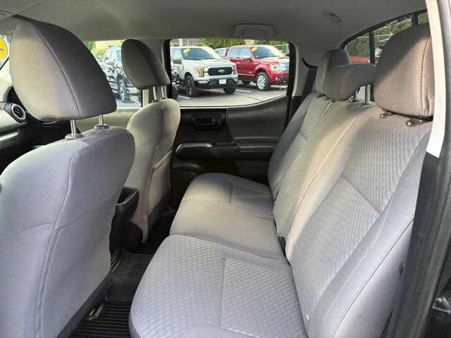 Used 2021 Toyota Tacoma SR5 AWD/4WD image 13