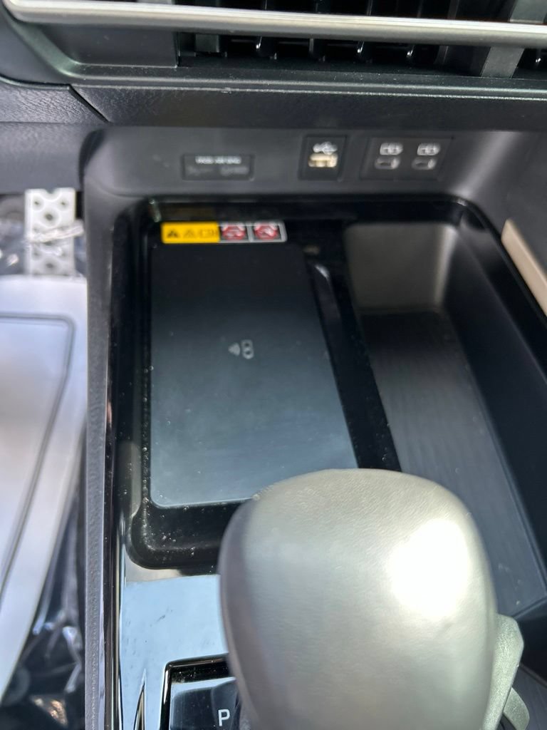 Used 2025 Toyota Camry XSE AWD/4WD image 16
