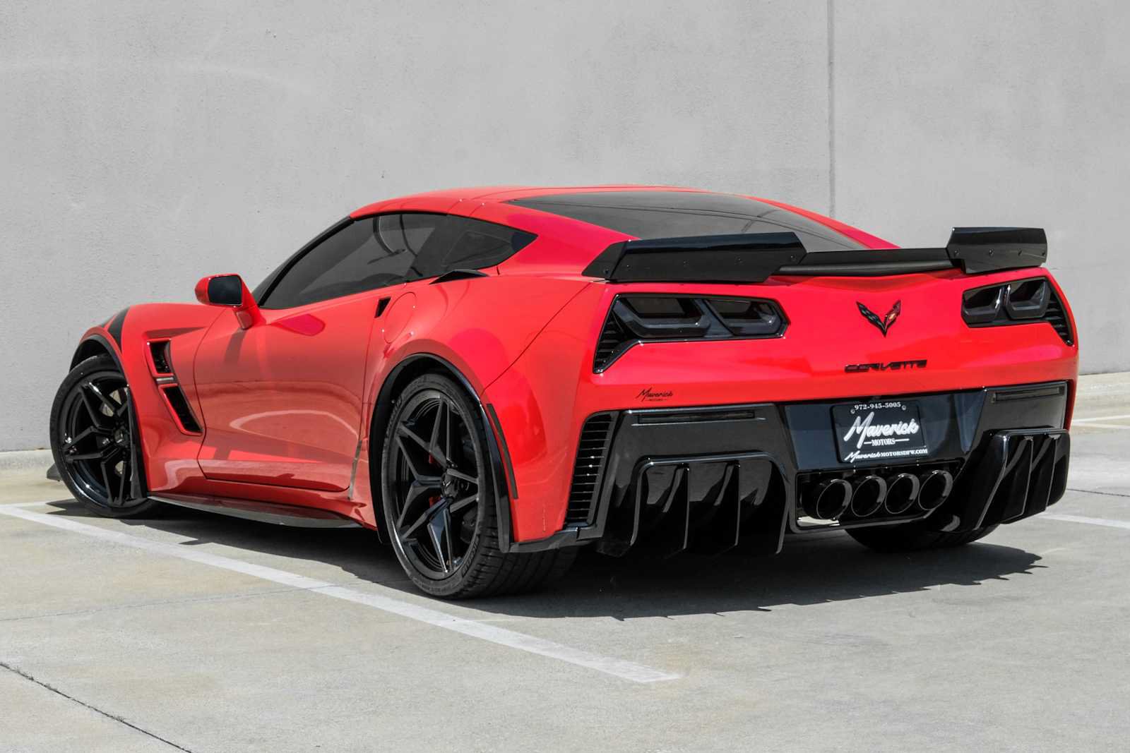 Used 2019 Chevrolet Corvette Grand Sport w/ Grand Sport Heritage Package RWD image 10