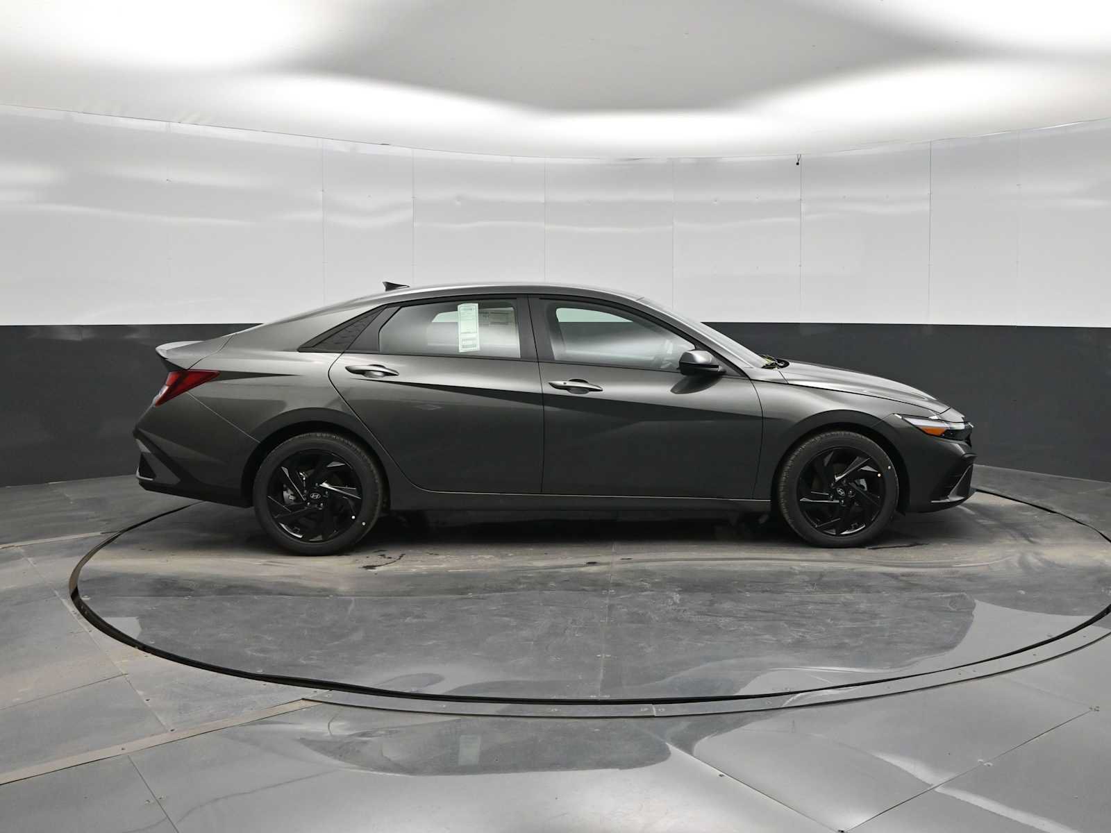 New 2026 Hyundai Elantra Sport FWD image 9