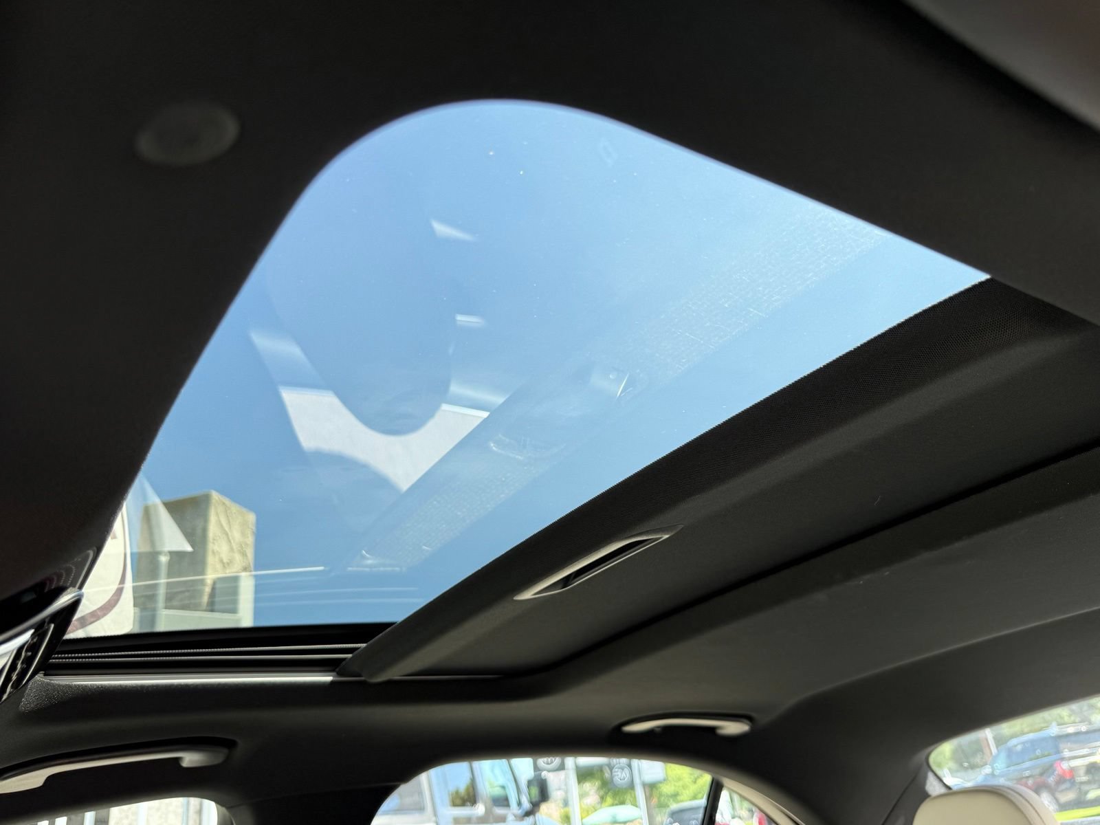 Used 2024 Mercedes-Benz C 300 Sedan image 28