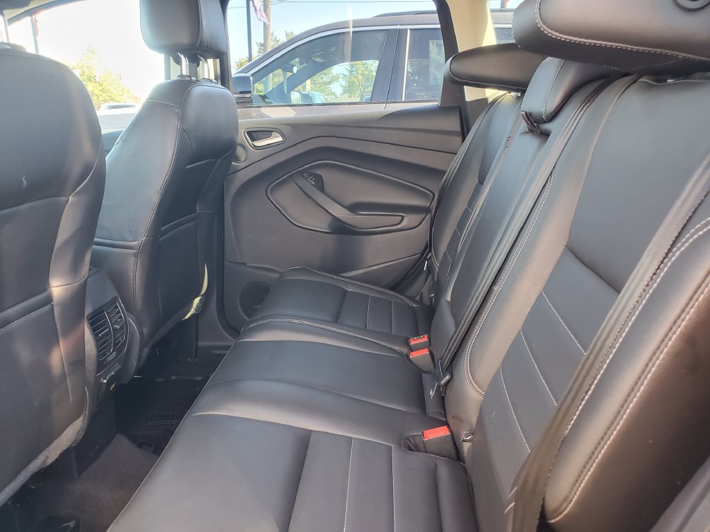 Used 2016 Ford Escape Titanium w/ Equipment Group 301A AWD/4WD image 26