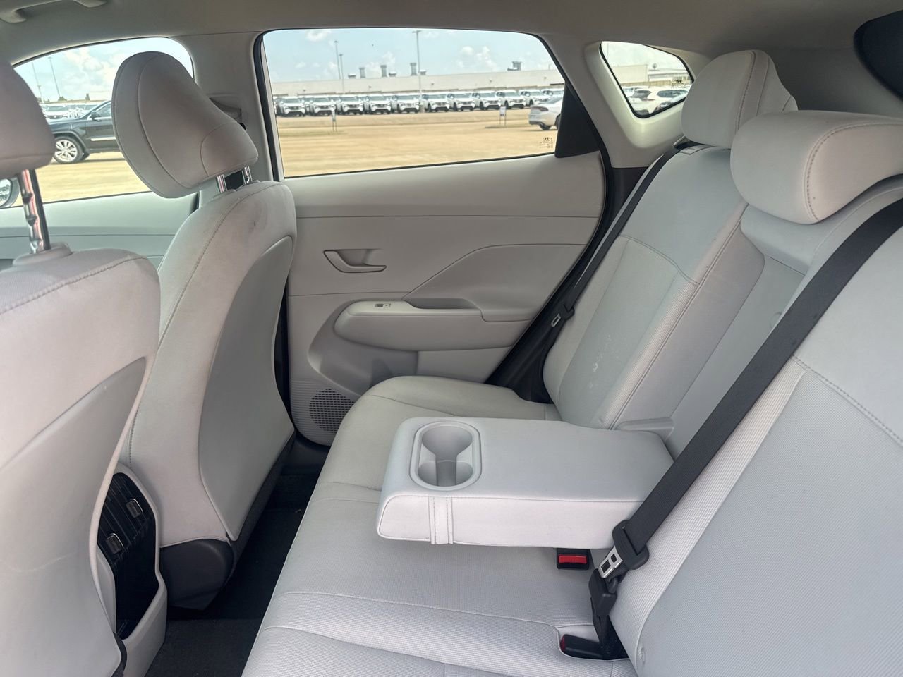 Used 2025 Hyundai Kona SEL FWD image 35