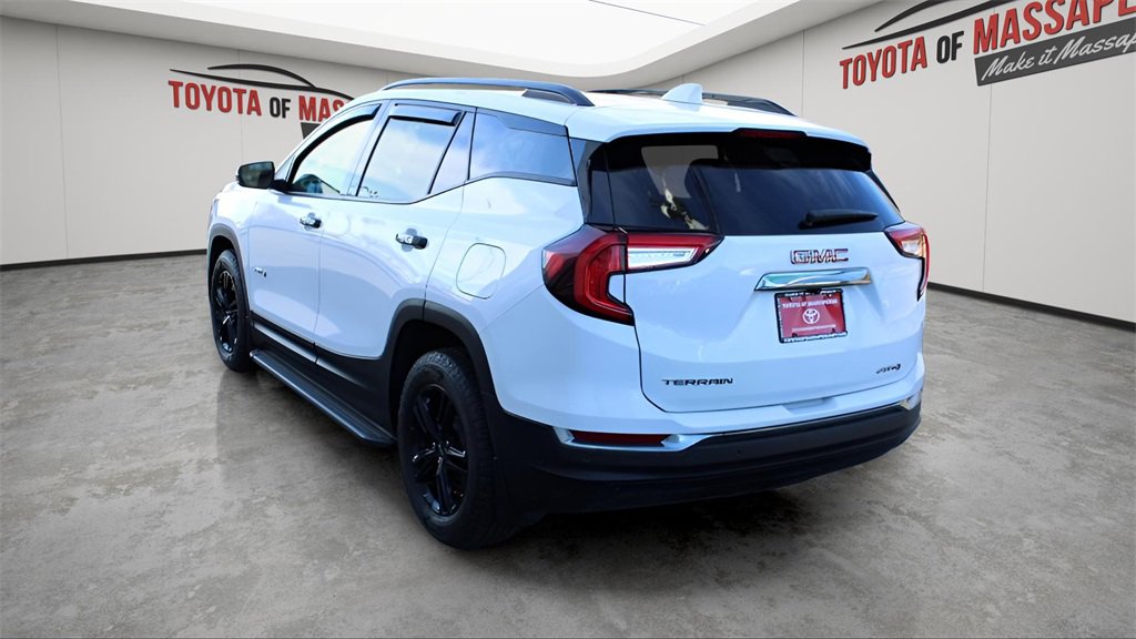 Used 2024 GMC Terrain AT4 image 3