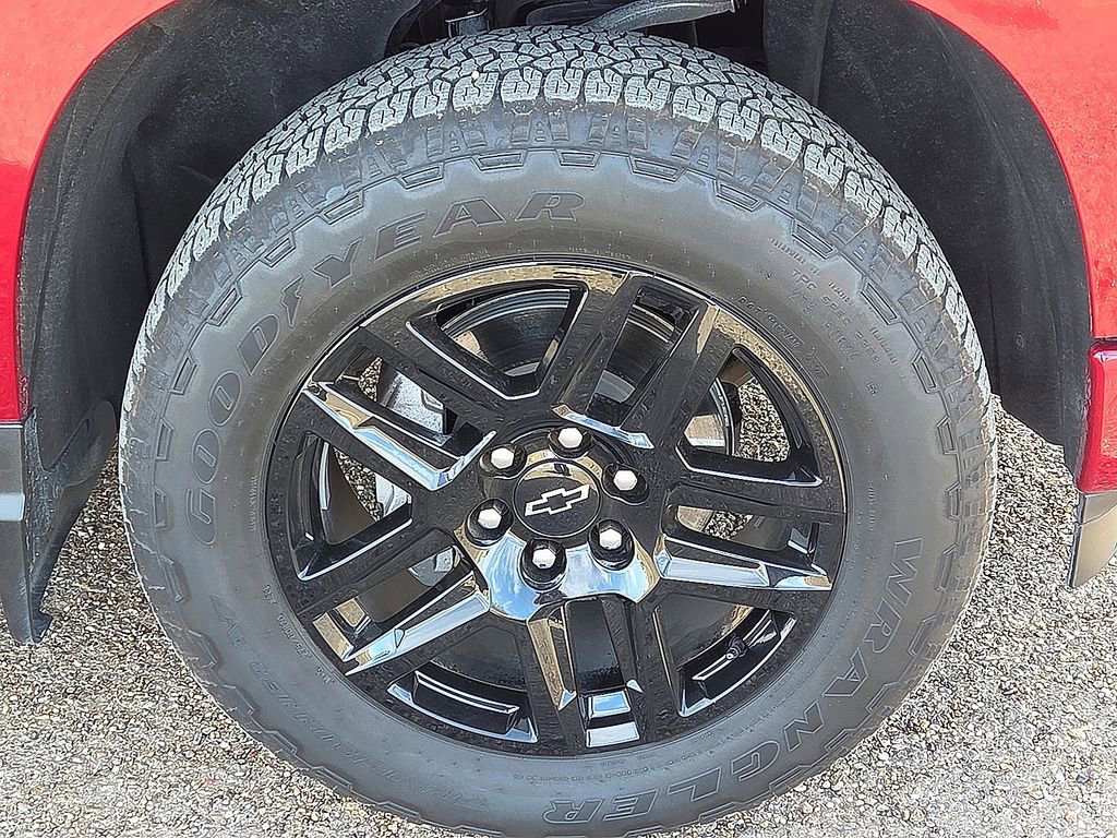 Used 2025 Chevrolet Silverado 1500 RST w/ Protection Package image 11