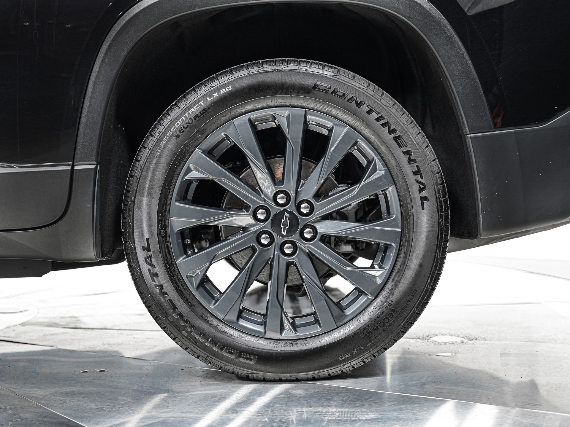 Used 2023 Chevrolet Traverse RS image 4