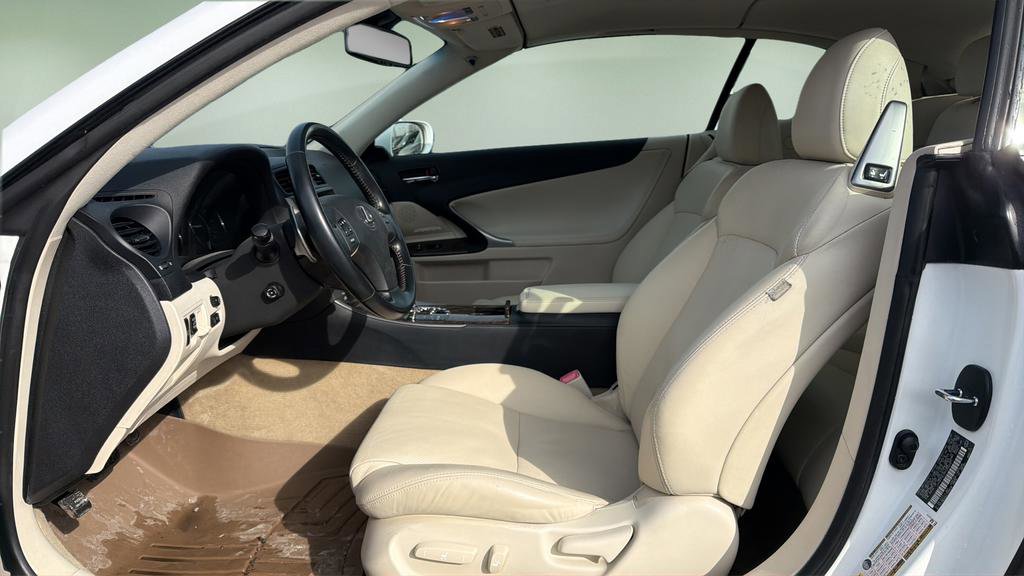 Used 2010 Lexus IS 250C image 19