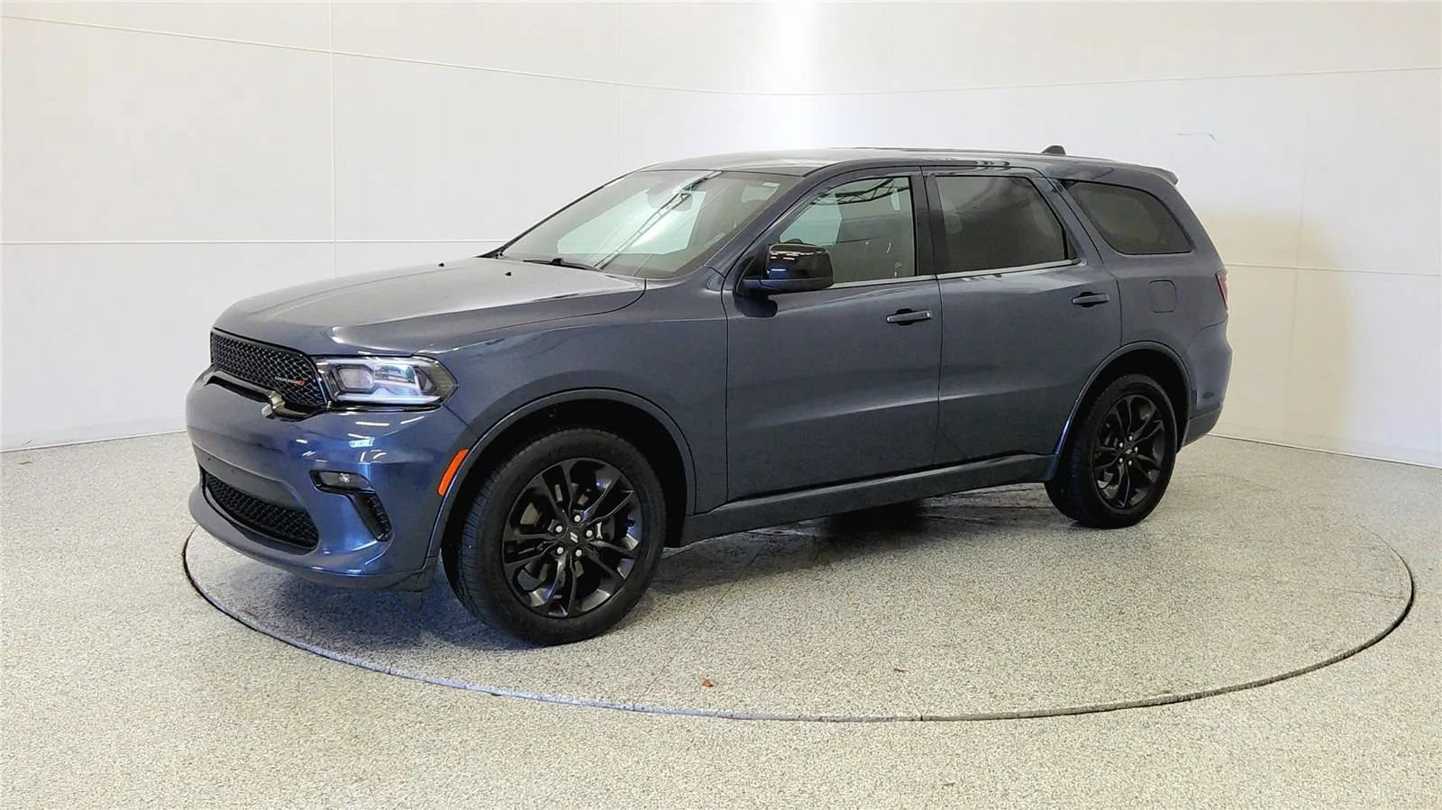 Used 2021 Dodge Durango SXT AWD/4WD image 3