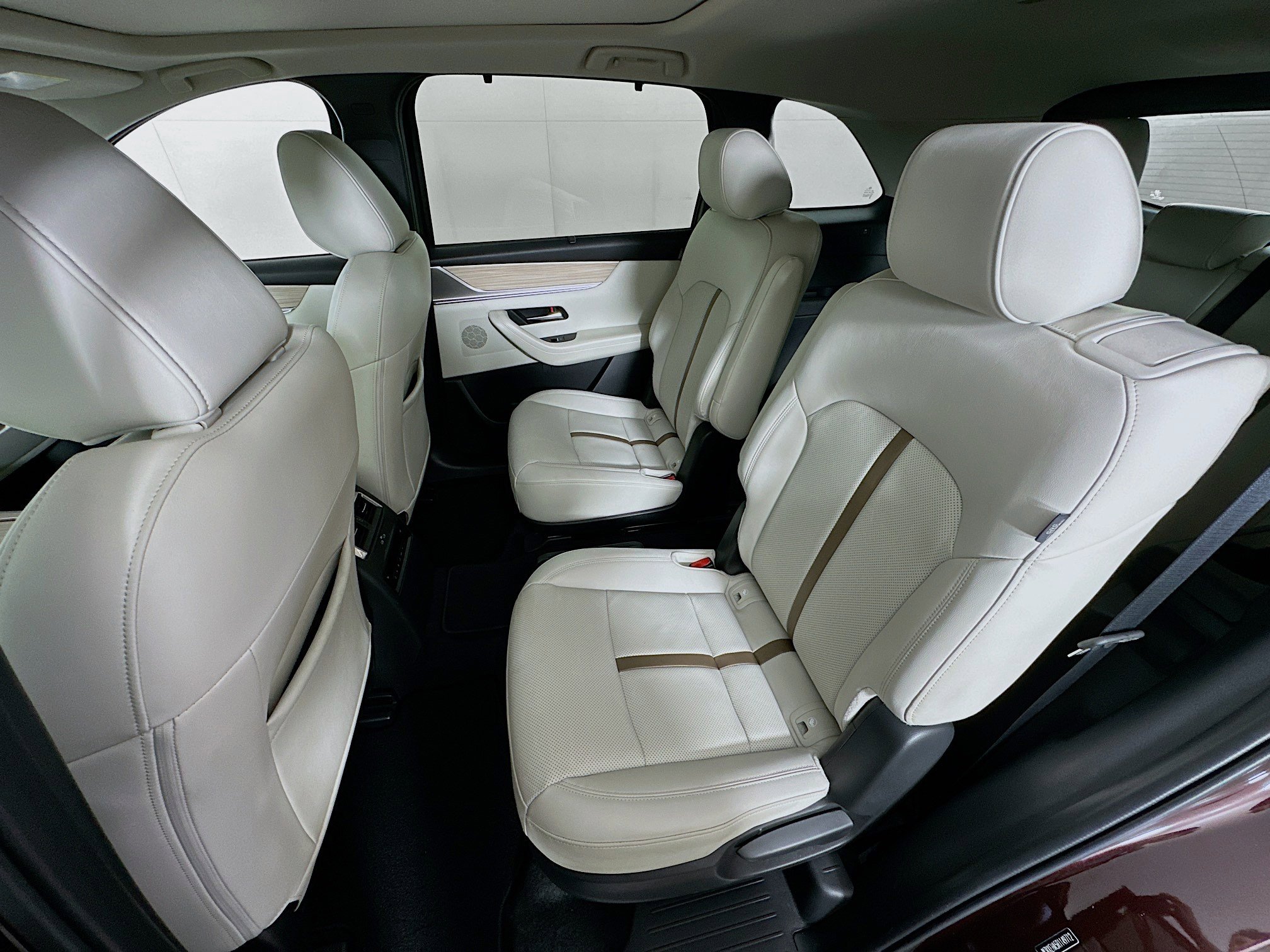 Used 2024 MAZDA CX-90 Plug-In Hybrid w/ Premium Plus image 29