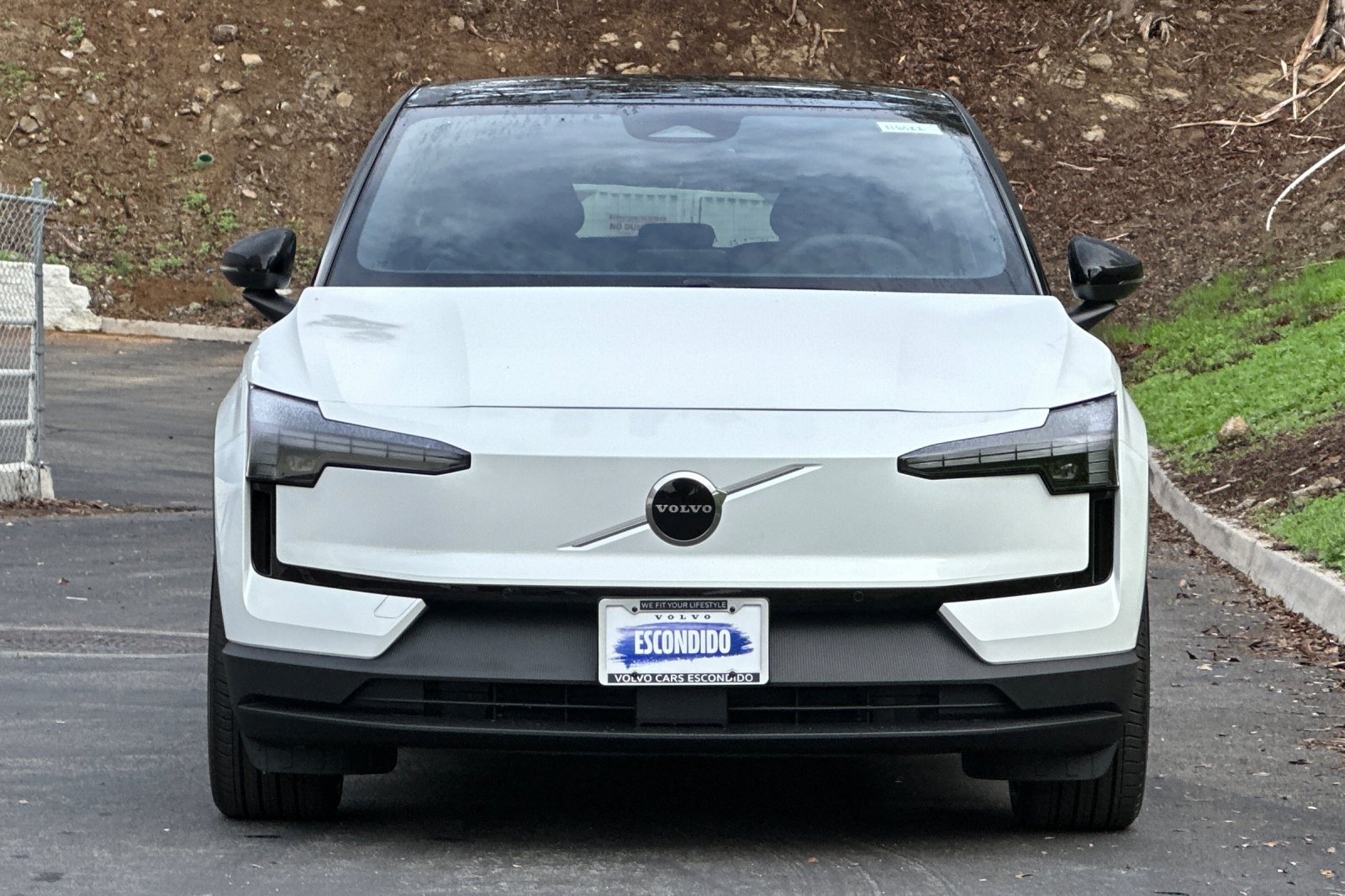New 2026 Volvo EX30 Plus AWD/4WD image 6