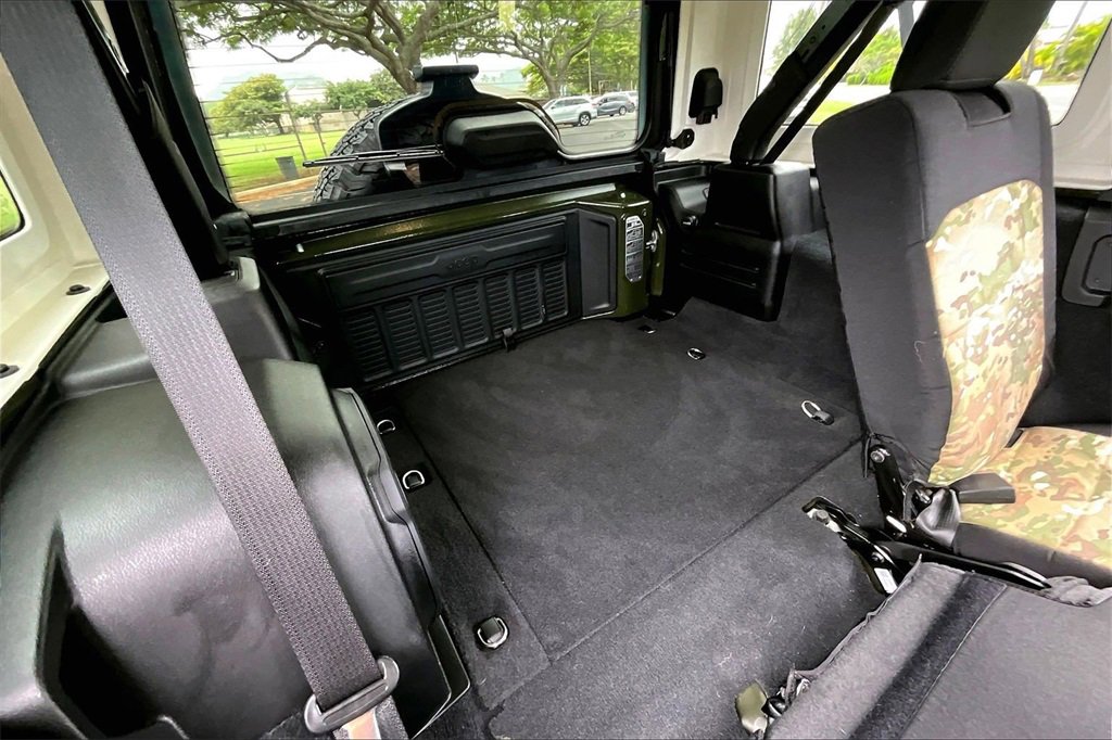 Used 2021 Jeep Wrangler Unlimited Rubicon image 30