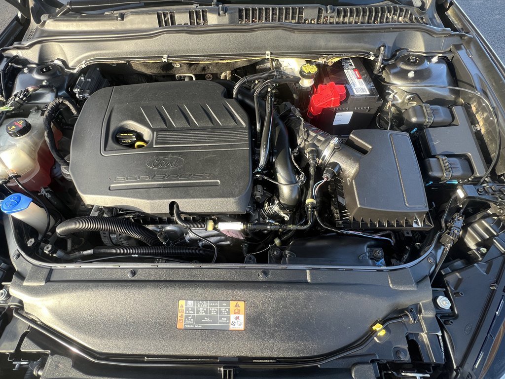 Used 2016 Ford Fusion SE image 9