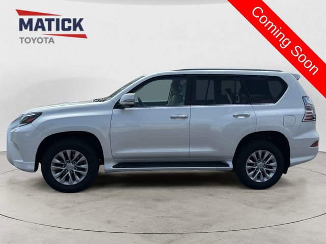 Used 2016 Lexus IS 300 AWD w/ Premium Package image 4