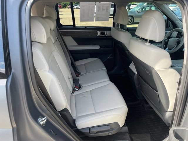 Used 2024 Hyundai Santa Fe Limited FWD image 15