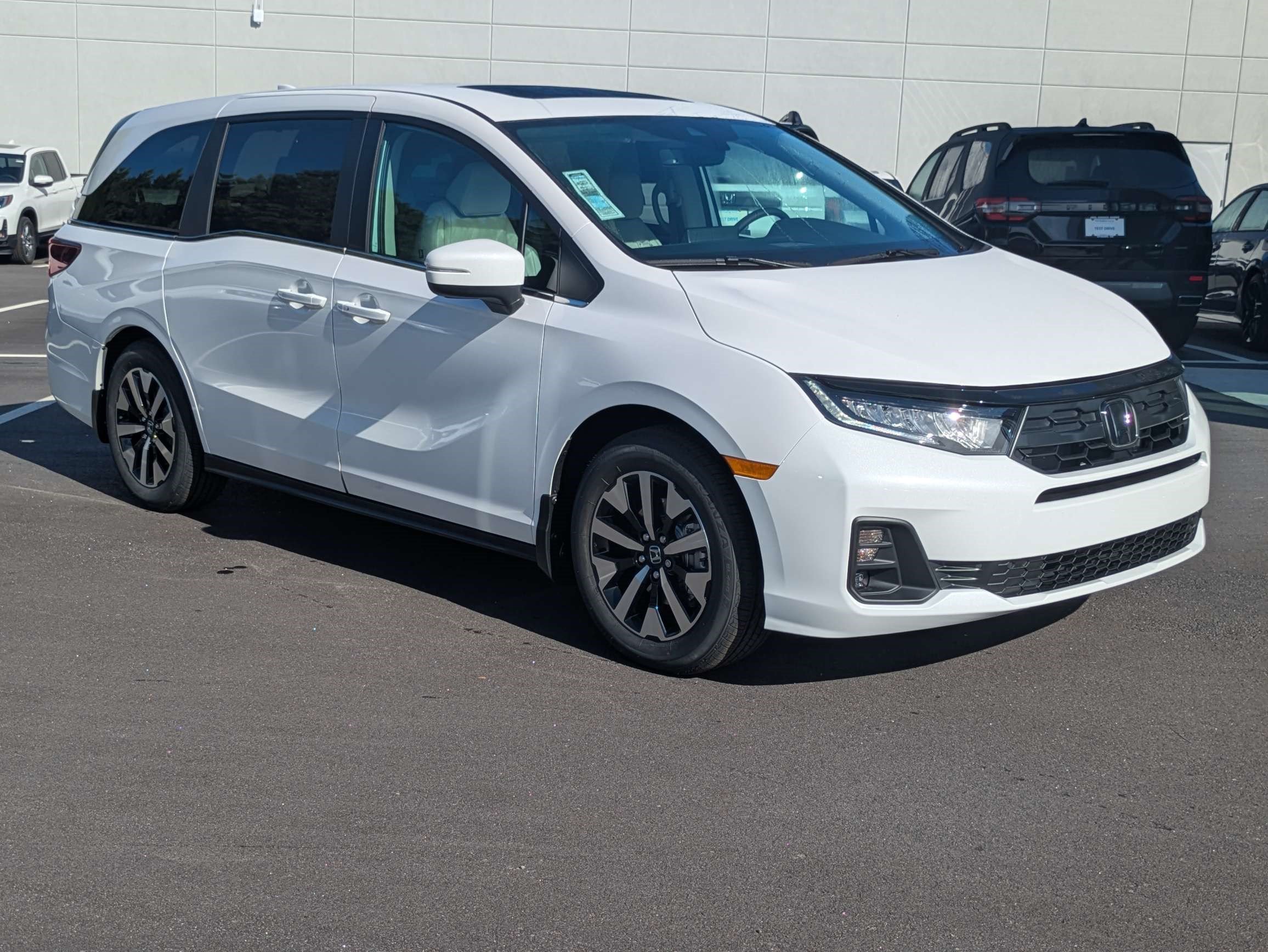 New 2027 Honda Odyssey EX-L image 2