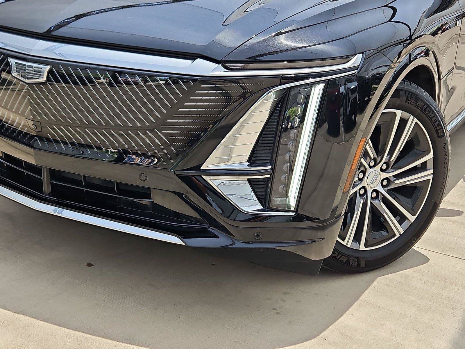 Certified 2024 Cadillac Lyriq Luxury RWD image 7