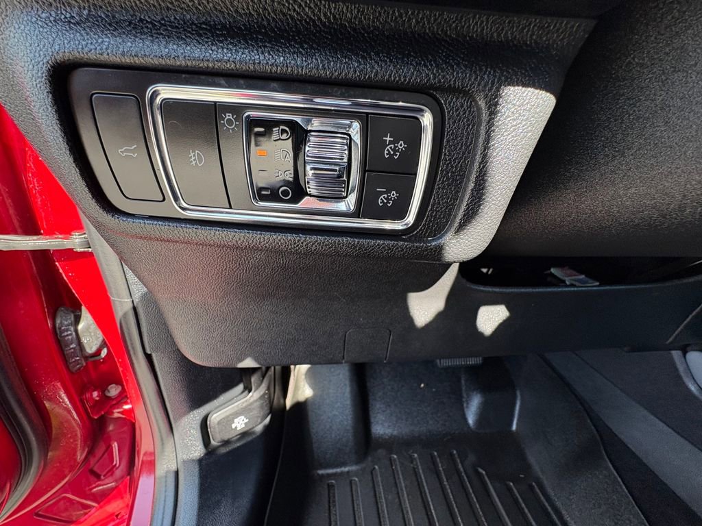 Certified 2021 Lincoln Corsair Reserve w/ Equipment Group 201A AWD/4WD image 17