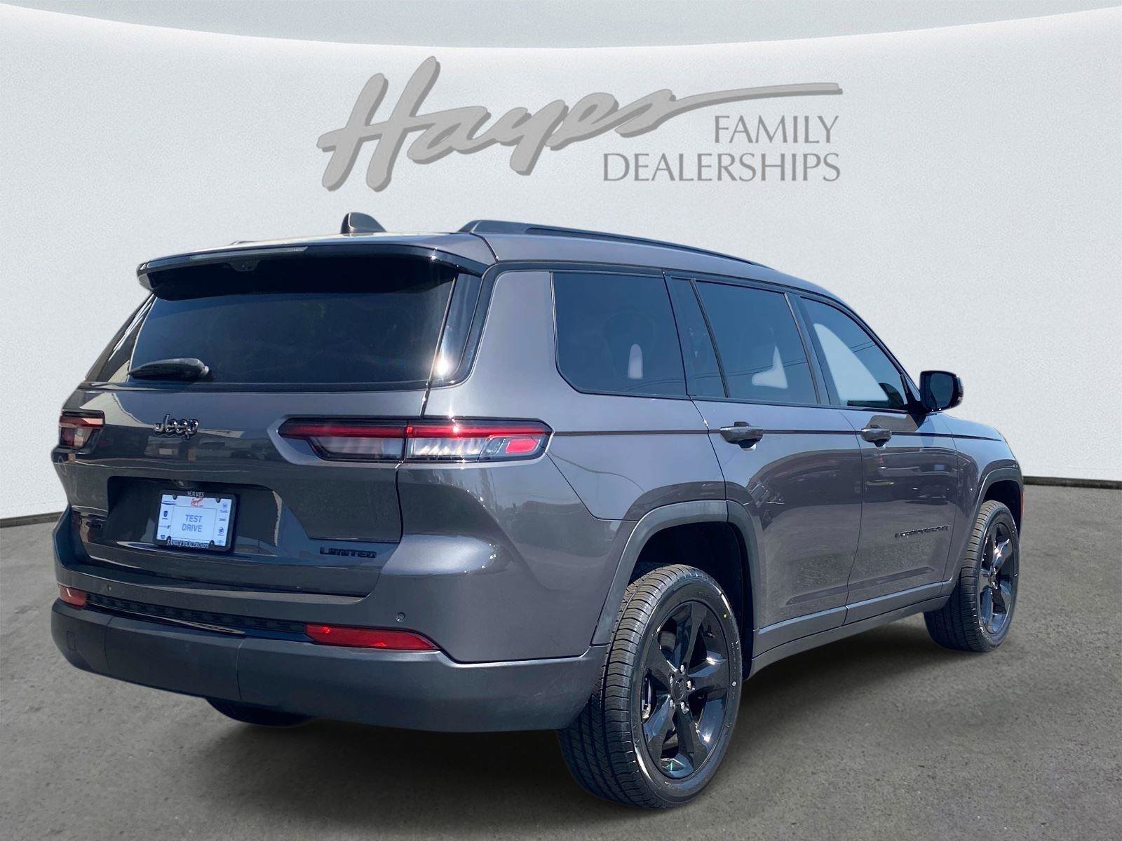 Certified 2023 Jeep Grand Cherokee L Limited w/ Luxury Tech Group II video 3