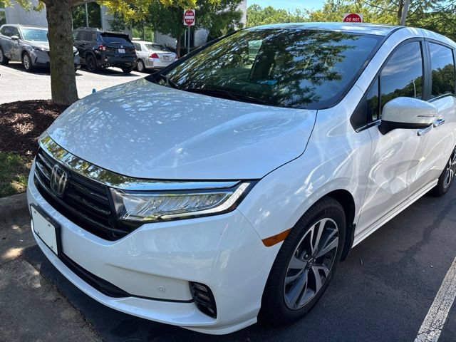 Used 2023 Honda Odyssey Touring image 2
