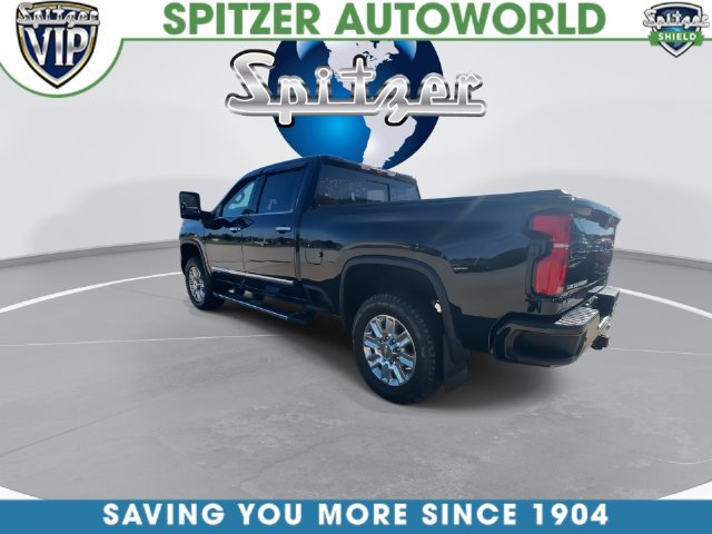 Used 2024 Chevrolet Silverado 2500 High Country w/ Technology Package AWD/4WD image 8