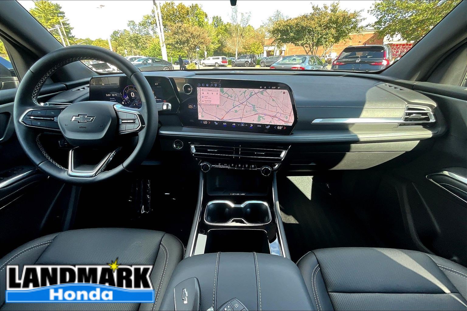 Used 2026 Chevrolet Traverse LT w/ Midnight/Sport Edition FWD image 15