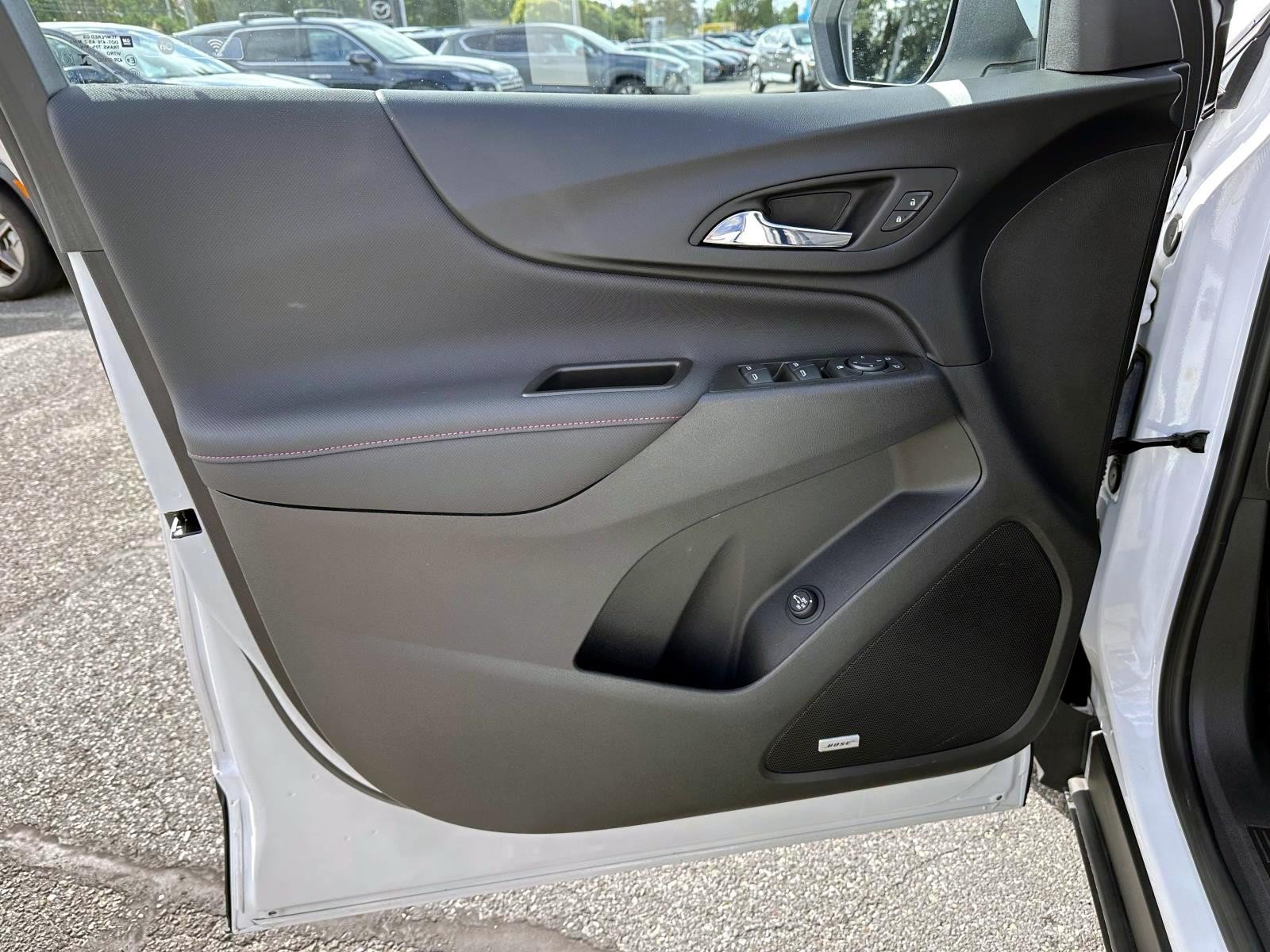 Used 2024 Chevrolet Equinox RS w/ RS Leather Package AWD/4WD image 8